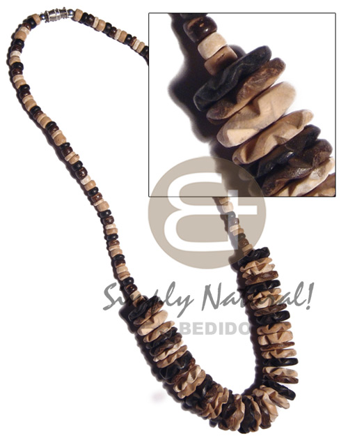 4-5mm coco Pokalet ans 15mm coco flower combination inblack/nat./brown/bleached tones - Coco Necklace