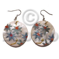 dangling 35mm round handpainted/embossed hammershell - Hand Painted Earrings