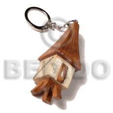 hand made 65mmx23mm polished wooden hut Keychain