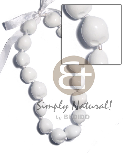 kukui nuts in white ( 16 pcs. ) - Kukui Necklace