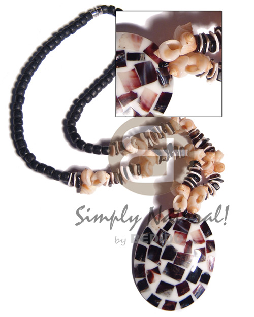 4-5mm black coco Pokalet   orange frog shells / sq. cut blackpen /pink rose shells combination and  55mmx45mm oval white  resin  laminated blacktab shells pendant / 20in - Necklace with Pendant