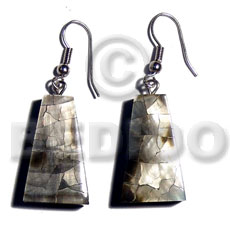 Dangling 25mmx15mm pyramid laminated blacklip Resin Earrings