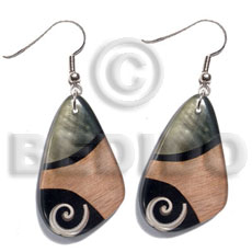 Dangling 40mmx27mm laminated everlasting luhuanus Resin Earrings