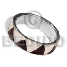 hand made Inlaid hammershell in stainless 10mm Rings