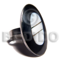 big accent haute hippie oval 37mmx23mm / adjustable metal ring/  kabibe shell in black resin  brass accent /set for bfj525bl - Rings
