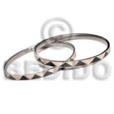 hand made Laminated hammershell natural white black tab Shell Bangles