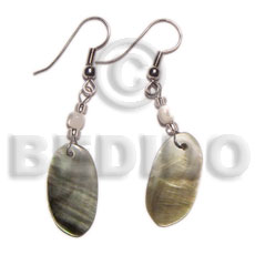 dangling 30mm oval black lip  troca beads - Shell Earrings