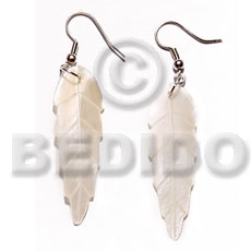 dangling 40mmx15mm hammershell leaves - Shell Earrings