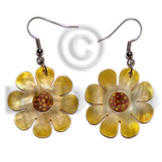 dangling 30mm flower hammershell in graduated golden yellow  dotted skin nectar - Shell Earrings