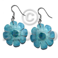 dangling 30mm flower hammershell in graduated aqua blue  dotted skin nectar - Shell Earrings