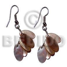 hand made Dangling 5 pcs. 15mmx12mm brownlip Shell Earrings