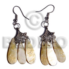 Dangling 25mmx10mm mop teardrops in Shell Earrings