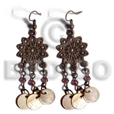 Dangling 10mm round mop in Shell Earrings