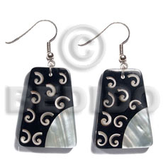 dangling 40mmx30mm laminated everlasting luhuanus  kabibe combination   black resin backing - Shell Earrings