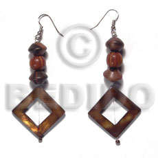 Dangling 25mmx25mm diamond laminated golden Shell Earrings