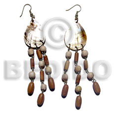 Dangling 25mmx22mm teardrop brownlip Shell Earrings