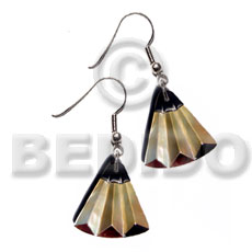 dangling 35mmx37mm laminated MOP/blacktab accordion fan pendant  resin backing - Shell Earrings