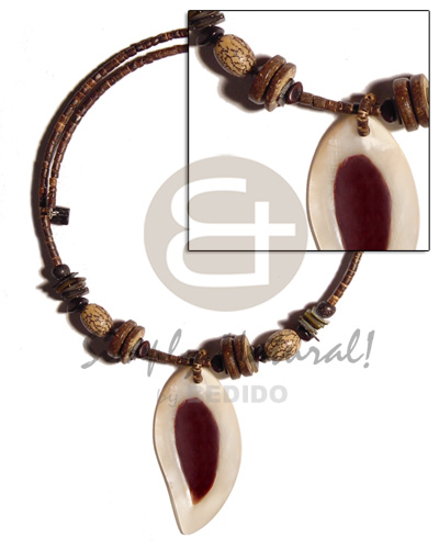 50mm teardrop hammershell skin Shell Necklace