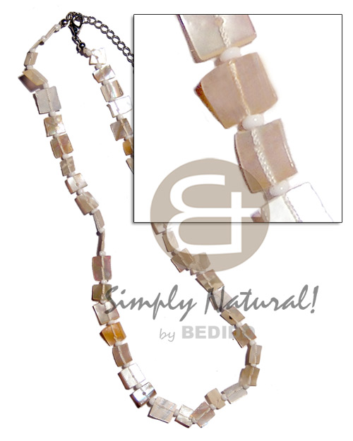 hand made Floating kabibe chips Shell Necklace