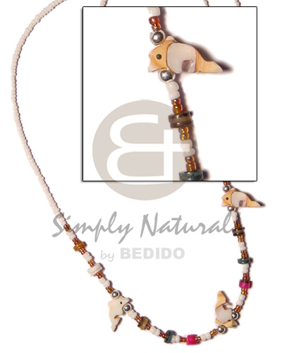 hand made White glass beads luhuanus Shell Necklace