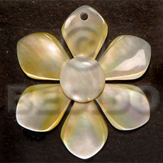 Flower mop hammershell nectar Shell Pendant