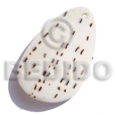 cunos teardrop 45mmx30mm - Shell Pendants