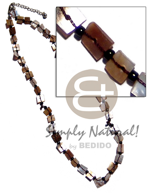 Floating brownlip chips Surfer Necklace