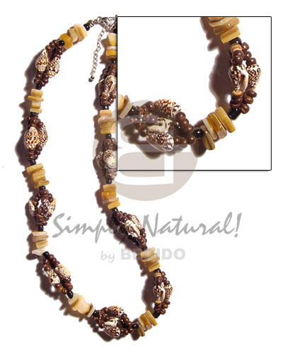 nassa tiger  sq. cut brownlip, 2-3mm coco nat. brown Pokalet., gold lip sq. cut & glass beads combination - Teens Necklace