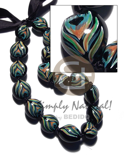 Kukui seeds in animal print Teens Necklace