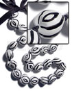 Kukui Seeds In Animal Print