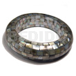 Chunky Bangle Blacklip Blocking /back