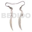 Dangling 10x40mm Hammershell Leaf And