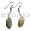 Dangling 30mm Oval Black Lip
