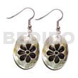 35mm Oval Blacklip Embossed Flower
