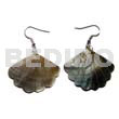 Dangling 35x30mm Fan Blacklip Shell