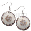 Dangling 35mm Round Kabibe Shell,